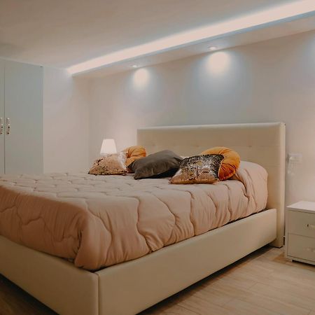 Appartement L'Ospite Napoletano à Naples Extérieur photo