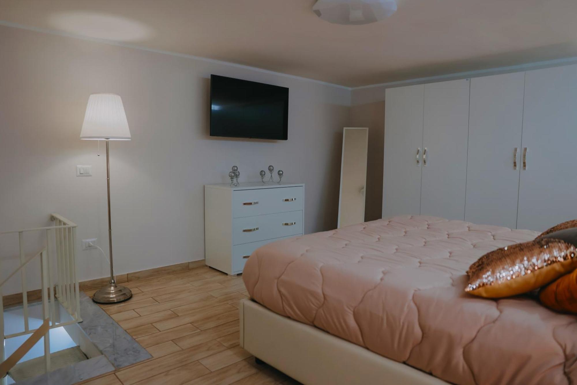 Appartement L'Ospite Napoletano à Naples Extérieur photo