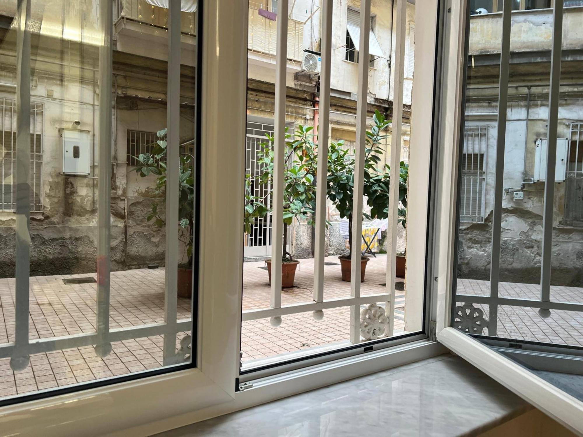 Appartement L'Ospite Napoletano à Naples Extérieur photo